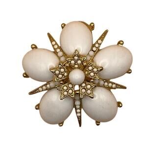 Vintage Signed ©ART Arthur Pepper White Floral Gold Tone Brooch 1960's